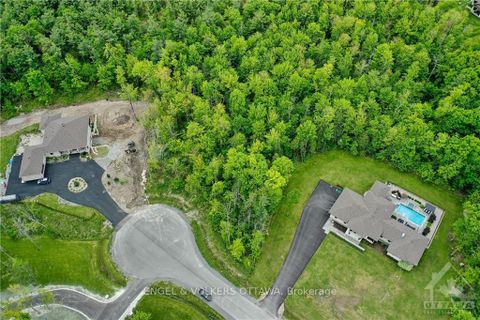 Photo 1 at 21 - 212 TERBOL Court, KANATA (NORTH WEST), Kanata