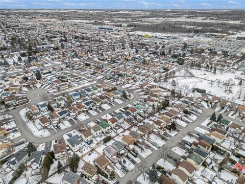 Photo 8 at 1673 KINDERSLEY Avenue, Chateauneuf, Orleans