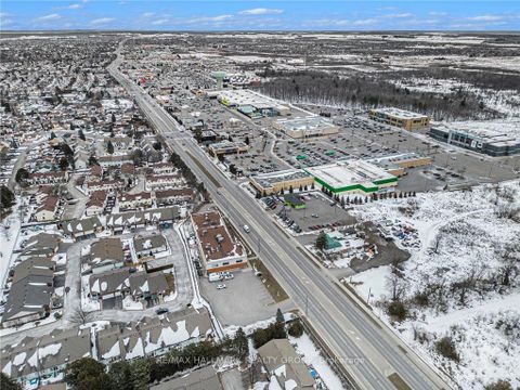 Photo 10 at 1673 KINDERSLEY Avenue, Chateauneuf, Orleans