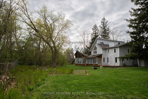 Photo 9 at 3208 Richmond Road, Nepean (Bruce Farm/Graham Park/Qualicum/Bellands), Ottawa