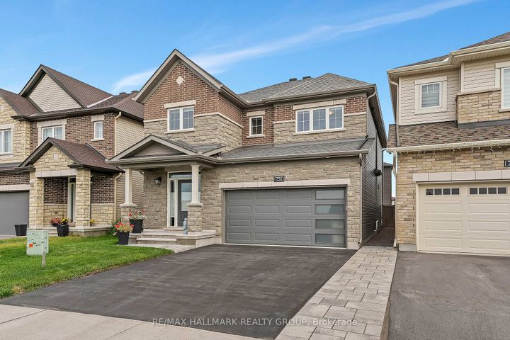 Photo 1 at 756 Cappamore Drive, Nepean (Half Moon Bay), Ottawa