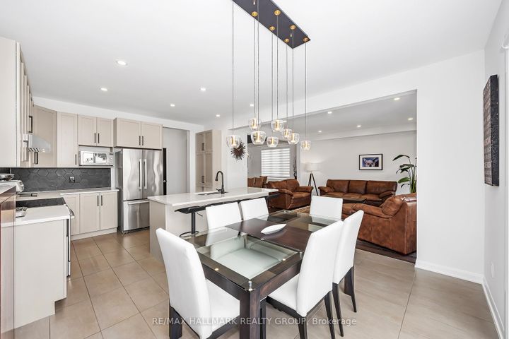 Photo 11 at 756 Cappamore Drive, Nepean (Half Moon Bay), Ottawa