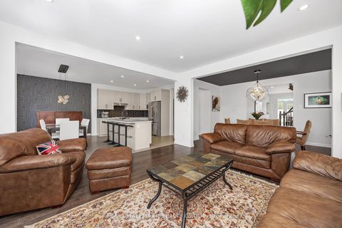 Photo 15 at 756 Cappamore Drive, Nepean (Half Moon Bay), Ottawa