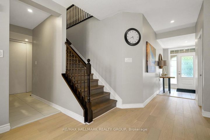 Photo 7 at 78 Russet Terrace, Nepean (Half Moon Bay), Ottawa