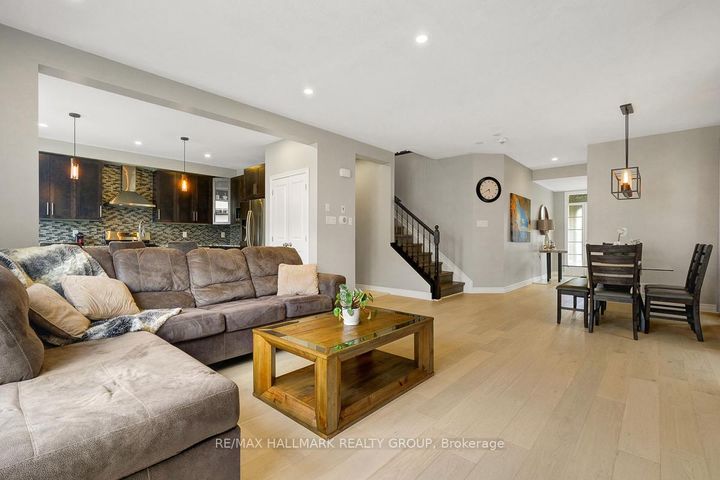 Photo 11 at 78 Russet Terrace, Nepean (Half Moon Bay), Ottawa