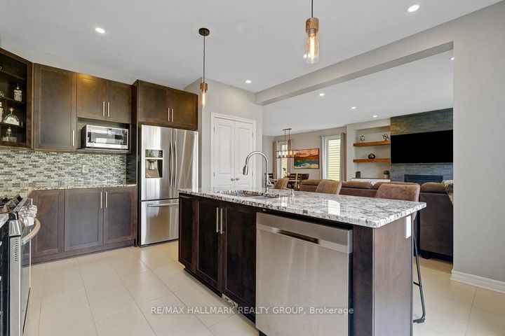 Photo 24 at 78 Russet Terrace, Nepean (Half Moon Bay), Ottawa