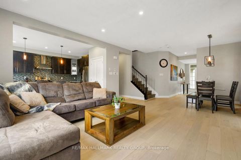 Photo 11 at 78 Russet Terrace, Nepean (Half Moon Bay), Ottawa