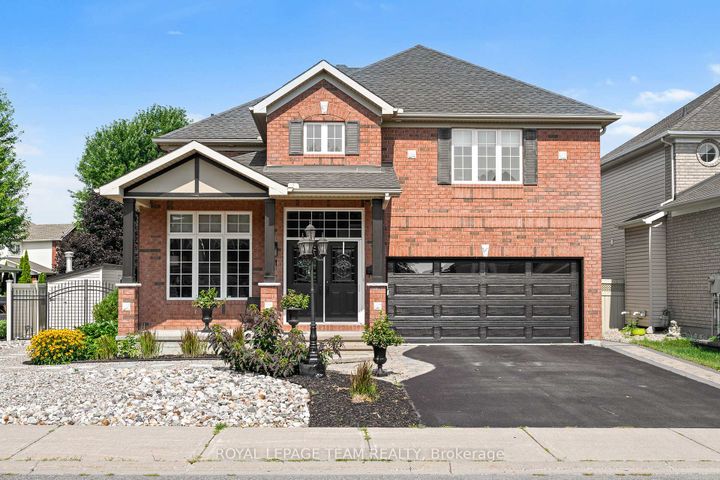 Photo 2 at 41 Blackshire Circle, Nepean (Stonebridge), Ottawa