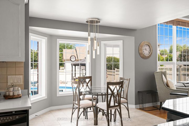 Photo 14 at 41 Blackshire Circle, Nepean (Stonebridge), Ottawa