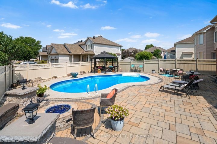 Photo 33 at 41 Blackshire Circle, Nepean (Stonebridge), Ottawa