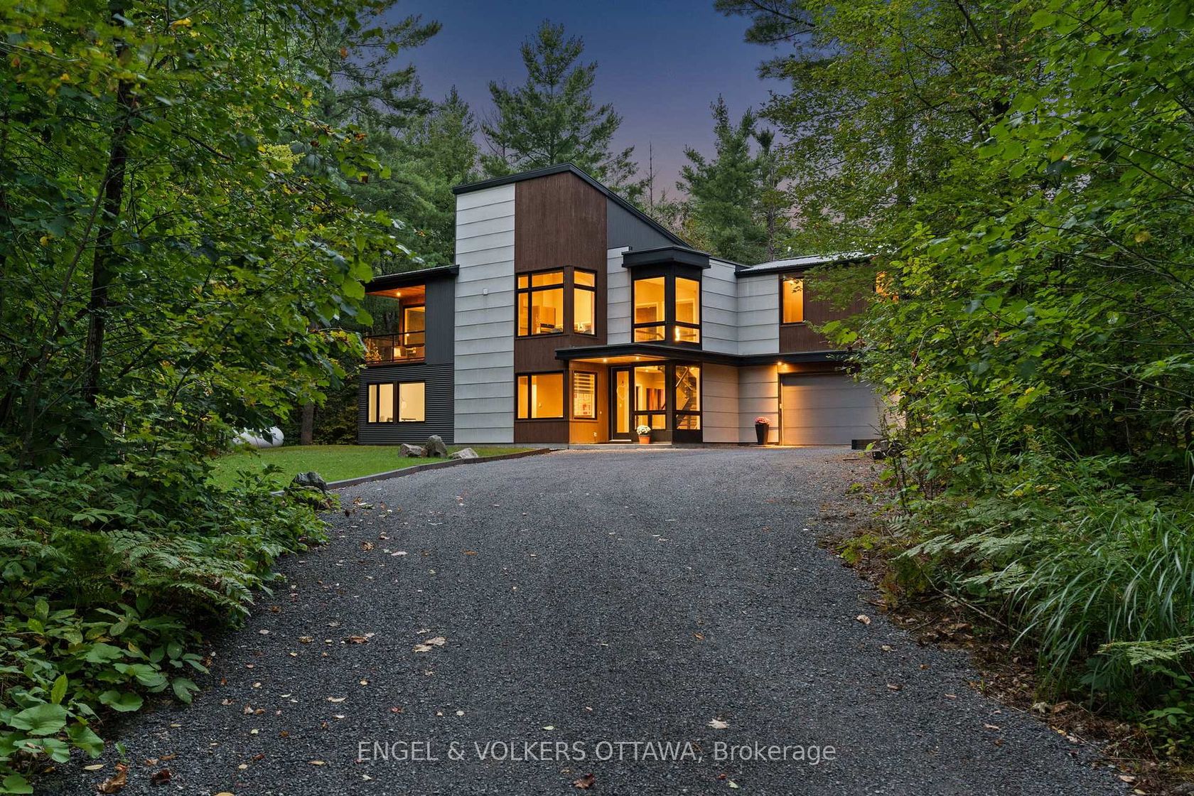 108 EDITH MARGARET Place, Huntley Ward (North East), Carp 2