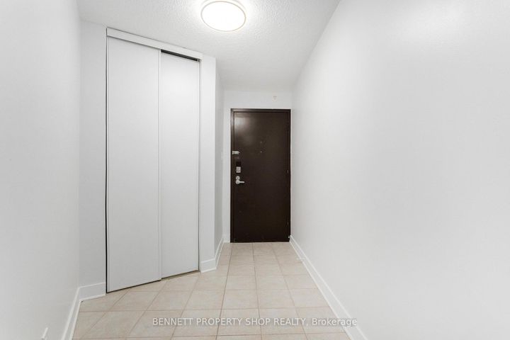 Photo 2 at 2209 - 900 Dynes Road, Nepean (Carleton Square), Ottawa