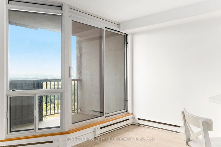 Photo 12 at 2209 - 900 Dynes Road, Nepean (Carleton Square), Ottawa