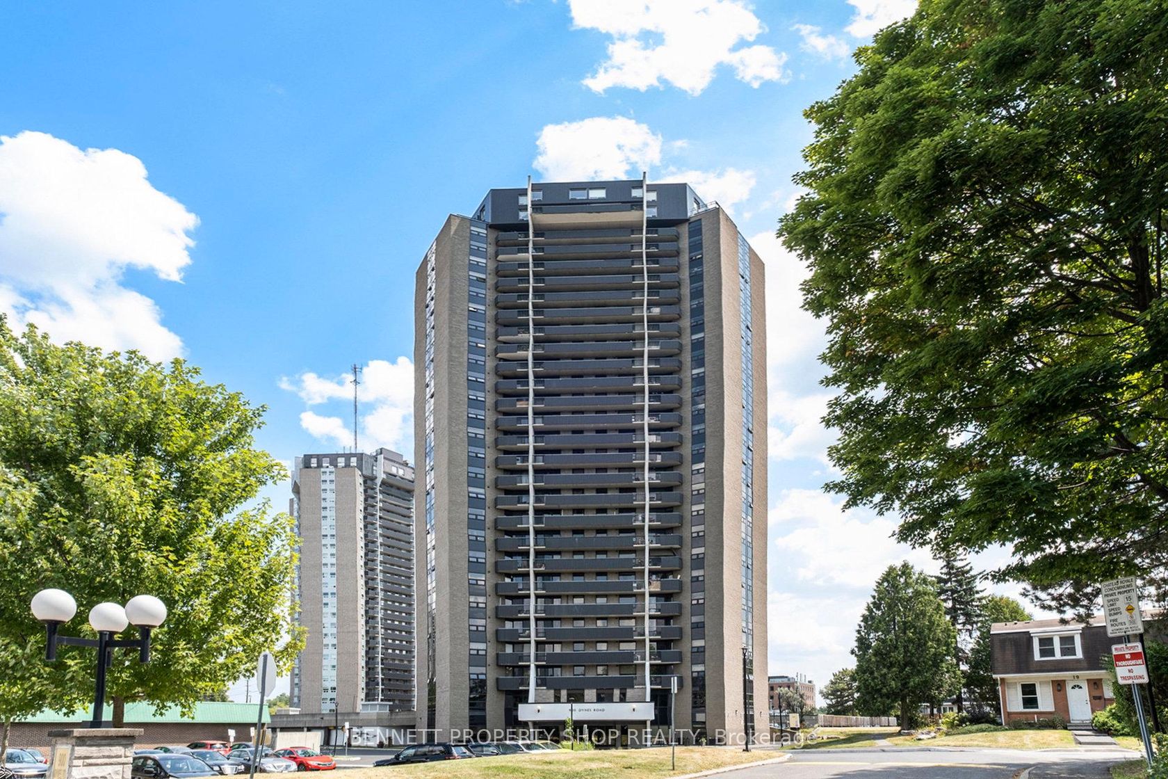 2209 - 900 Dynes Road, Nepean (Carleton Square), Ottawa 