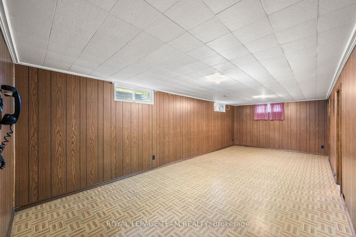 Photo 25 at 5 Spring Garden Avenue, Nepean (Meadowlands/Crestview), Ottawa