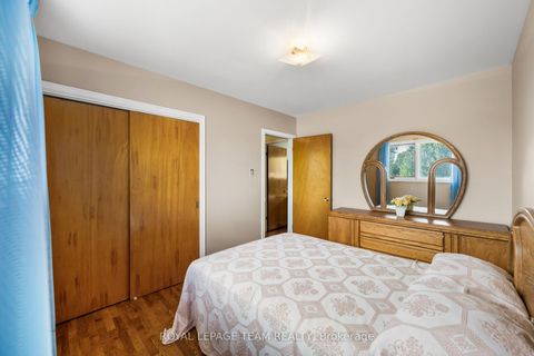 Photo 22 at 5 Spring Garden Avenue, Nepean (Meadowlands/Crestview), Ottawa