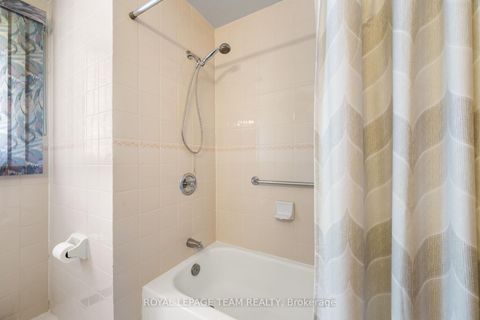 Photo 24 at 5 Spring Garden Avenue, Nepean (Meadowlands/Crestview), Ottawa