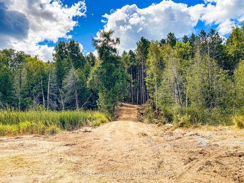 Photo 1 at 1477 Watsons Corners Road, Lanark Highlands (Lanark) Twp, Lanark Highlands