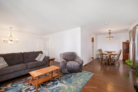 Photo 4 at 24 Elm Street E, SMITHS FALLS, Smiths Falls