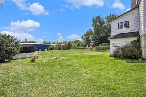 Photo 21 at 112,114 Clarence Street, Lanark Highlands (Lanark) Twp, Lanark Highlands