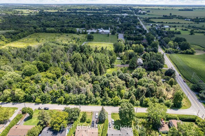 Photo 5 at 8 Khymer Court N, Nepean (Fallowfield), Ottawa