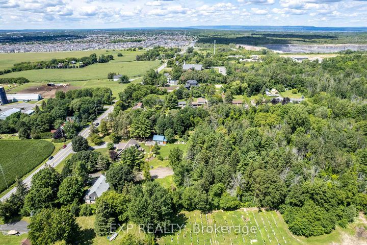 Photo 16 at 8 Khymer Court N, Nepean (Fallowfield), Ottawa