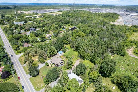 Photo 11 at 8 Khymer Court N, Nepean (Fallowfield), Ottawa