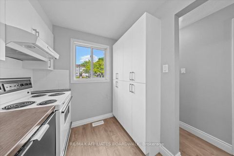 Photo 4 at 6482 Bilberry Drive, Convent Glen North, Orleans