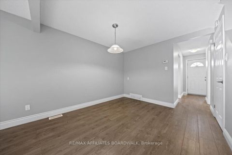 Photo 8 at 6482 Bilberry Drive, Convent Glen North, Orleans