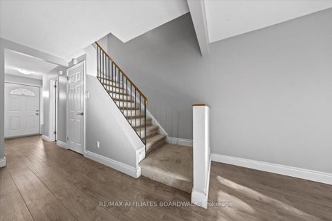 Photo 18 at 6482 Bilberry Drive, Convent Glen North, Orleans