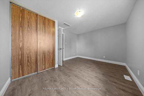 Photo 22 at 6482 Bilberry Drive, Convent Glen North, Orleans