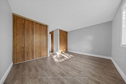 Photo 23 at 6482 Bilberry Drive, Convent Glen North, Orleans