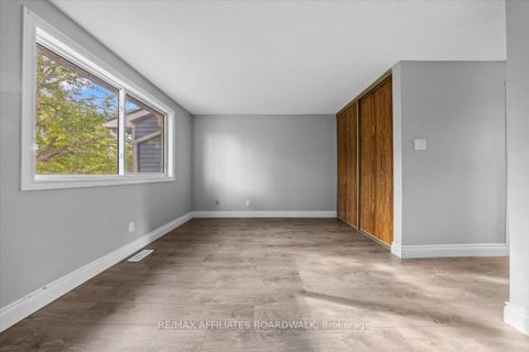 Photo 25 at 6482 Bilberry Drive, Convent Glen North, Orleans