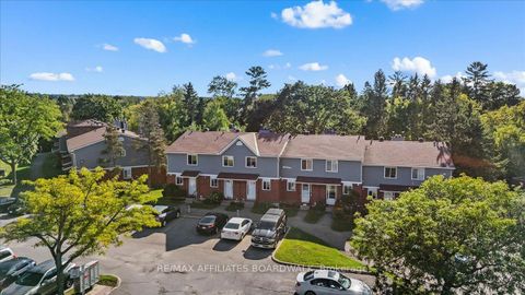 Photo 34 at 6482 Bilberry Drive, Convent Glen North, Orleans