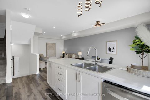 Photo 14 at 164 Visor Private, Emerald Meadows/Trailwest, Kanata