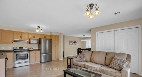 Photo 26 at 1547 Vercheres Street, Chateauneuf, Orleans