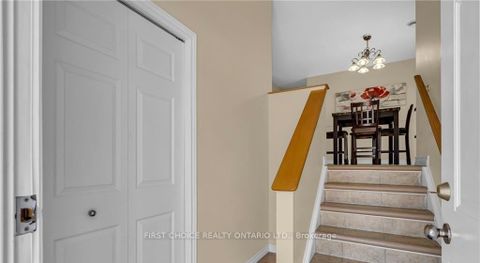 Photo 29 at 1547 Vercheres Street, Chateauneuf, Orleans