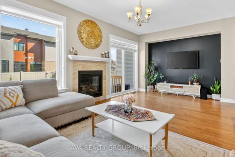 Photo 10 at 542 Triangle Street, Emerald Meadows/Trailwest, Kanata