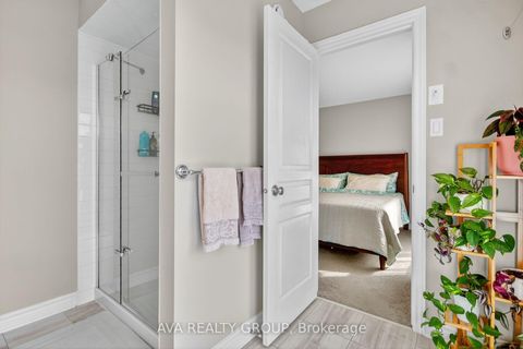 Photo 17 at 542 Triangle Street, Emerald Meadows/Trailwest, Kanata