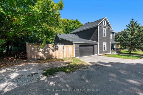 Photo 1 at 101 Paul Drive, Lanark Highlands (Lanark Village), Lanark Highlands