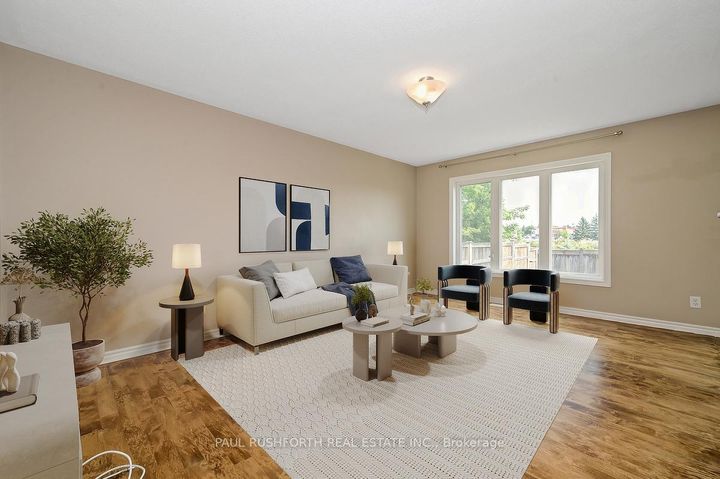 Photo 3 at 1601 HAYDON Circle, Nepean (Heritage Park), Ottawa
