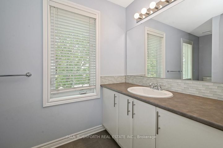 Photo 18 at 1601 HAYDON Circle, Nepean (Heritage Park), Ottawa