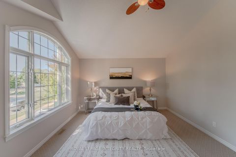 Photo 23 at 141 STEEPLE CHASE Drive, Bridlewood, Kanata