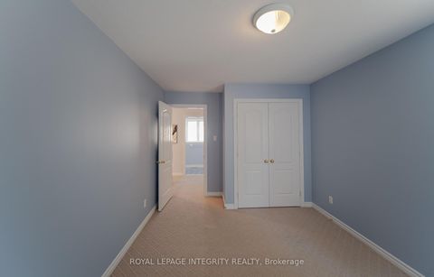 Photo 32 at 141 STEEPLE CHASE Drive, Bridlewood, Kanata