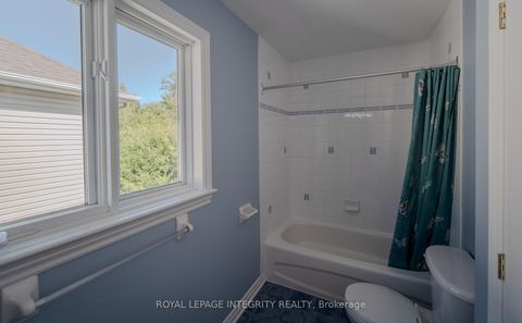 Photo 35 at 141 STEEPLE CHASE Drive, Bridlewood, Kanata