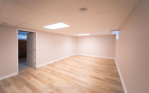 Photo 37 at 141 STEEPLE CHASE Drive, Bridlewood, Kanata