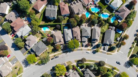 Photo 41 at 141 STEEPLE CHASE Drive, Bridlewood, Kanata