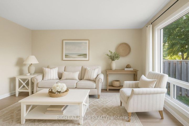 Photo 17 at 235 THISTLEDOWN Court, Nepean (Pheasant Run), Ottawa