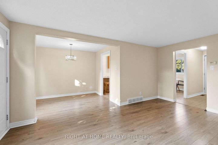Photo 20 at 235 THISTLEDOWN Court, Nepean (Pheasant Run), Ottawa