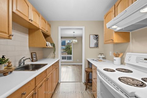 Photo 9 at 235 THISTLEDOWN Court, Nepean (Pheasant Run), Ottawa